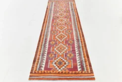 Tapis de couloir Kilim persan bordeaux vintage, 98 x 235 cm