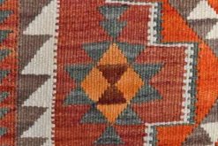 Tapis de couloir Kilim persan bordeaux vintage, 98 x 235 cm