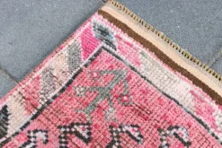 Tapis de couloir rose à médaillons, tapis turc vintage, 86x364 cm