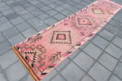 Tapis de couloir rose à médaillons, tapis turc vintage, 86x364 cm