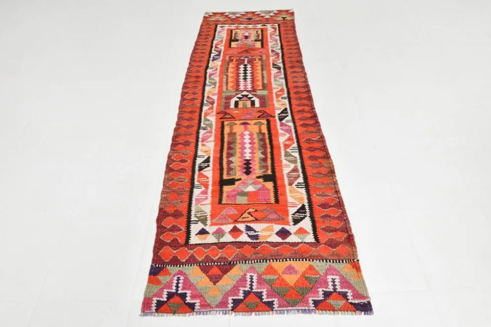 Tapis de couloir tribal kilim géométrique orange et rose