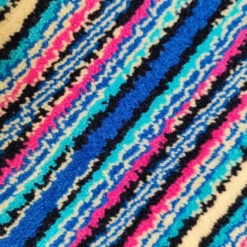 Tapis en laine géométrique 