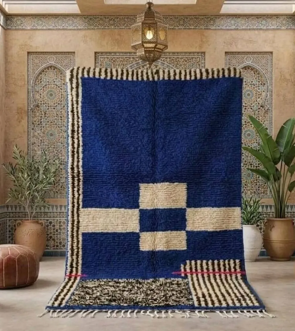 Tapis en laine naturel beni ourain a motifs colorés 150/250 cm