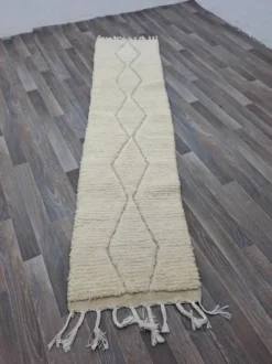 Tapis en laine naturelle traditionnelle artisanale taille 75/300 cm