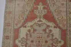 Tapis en laine Oushak neutre anatolien sku1328