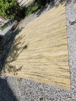 Tapis en laine tissé vintage