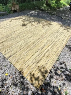 Tapis en laine tissé vintage