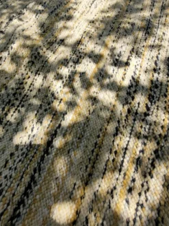 Tapis en laine tissé vintage