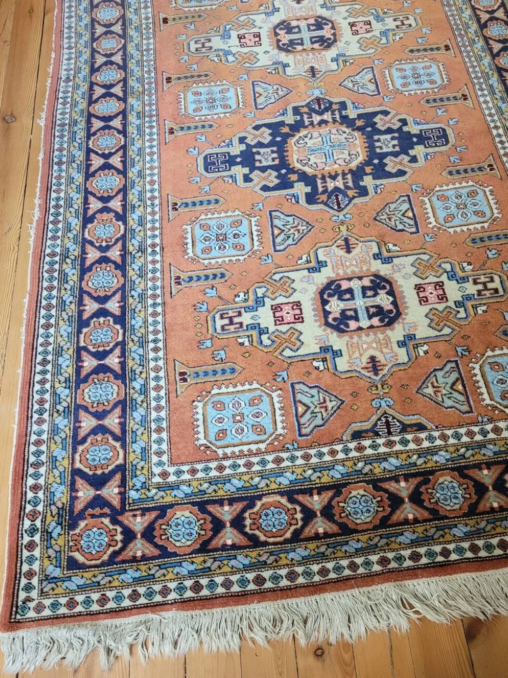 Tapis en laine traditionnel turc ou oriental