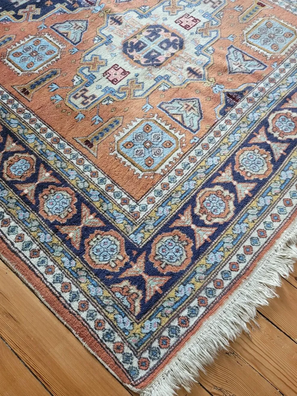 Tapis en laine traditionnel turc ou oriental