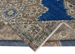 Tapis en laine turc fait main vintage. Tapis traditionnel noué à la main avec un design de médaillon.