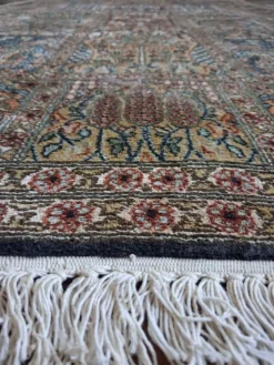 Tapis Indien Cachemire soie fait main 196x122cm