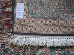 Tapis Indien Cachemire soie fait main 196x122cm