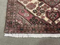 Tapis iranien en laine fait main