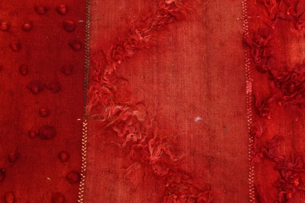 Tapis Kilim Anatolien Vintage Turc, Teintes de Rouge Vin Décor Boho
