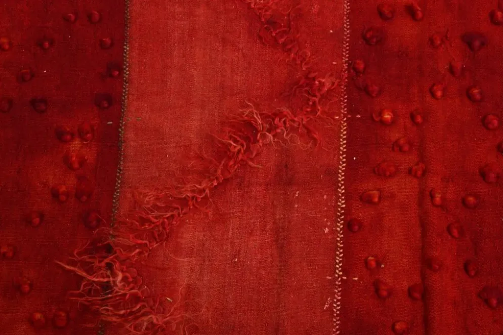 Tapis Kilim Anatolien Vintage Turc, Teintes de Rouge Vin Décor Boho