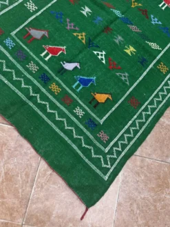 Tapis Kilim berbère tissé à la main : Petit tapis d'appoint tribal marocain