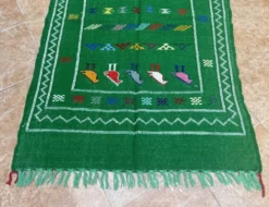Tapis Kilim berbère tissé à la main : Petit tapis d'appoint tribal marocain