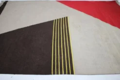 Tapis kilim géométrique du milieu du siècle dans le style d'Antonín Kybal, années 1950.