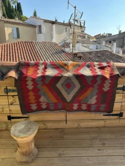 Tapis kilim multicolore. Turquie, années 70