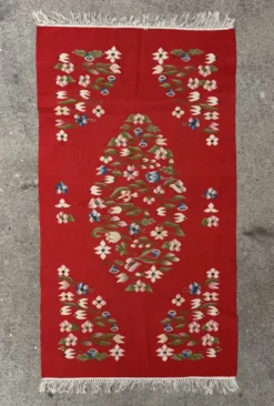 Tapis Kilim roumain années 50