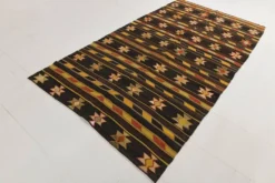 Tapis Kilim turc en laine noir et jaune 6x10, 170x312 cm