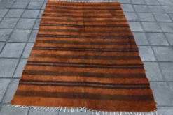 Tapis Kilim turc rustique orange brûlé, tapis en laine fait main, 146x220 cm