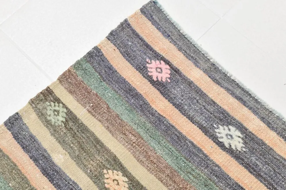 Tapis Kilim vintage rayé vert et marron 6x8, tapis fait main traditionnel