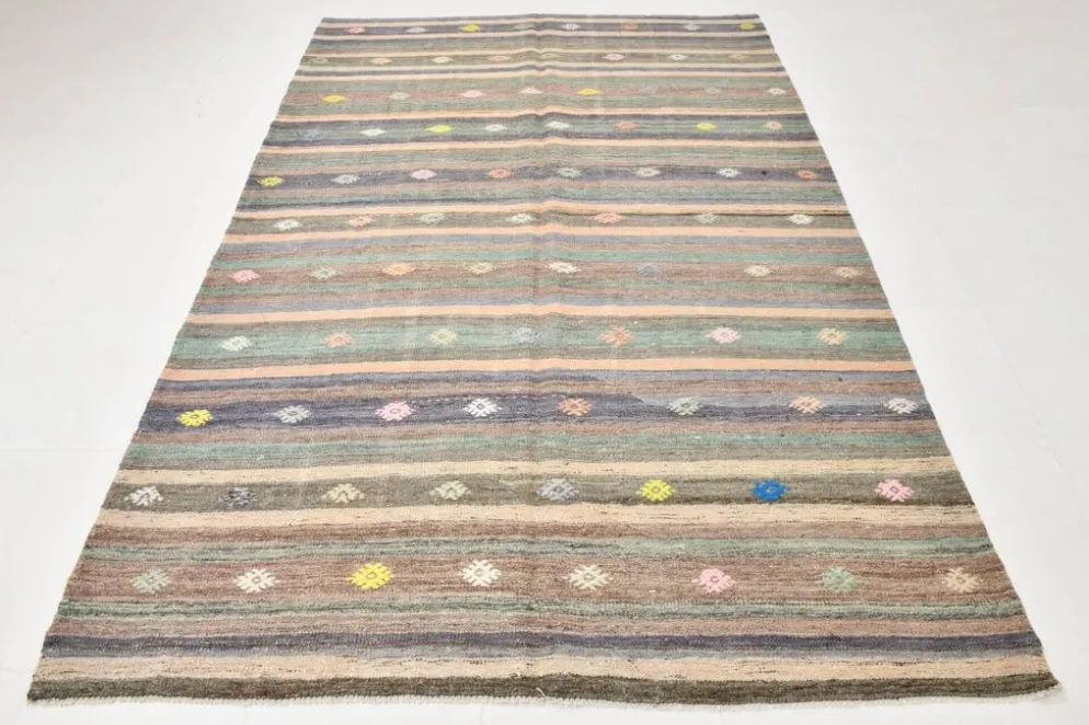 Tapis Kilim vintage rayé vert et marron 6x8, tapis fait main traditionnel