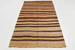 Tapis Kilim vintage 4x7 pour chambre de ferme, 139x215 cm