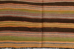 Tapis Kilim vintage 4x7 pour chambre de ferme, 139x215 cm