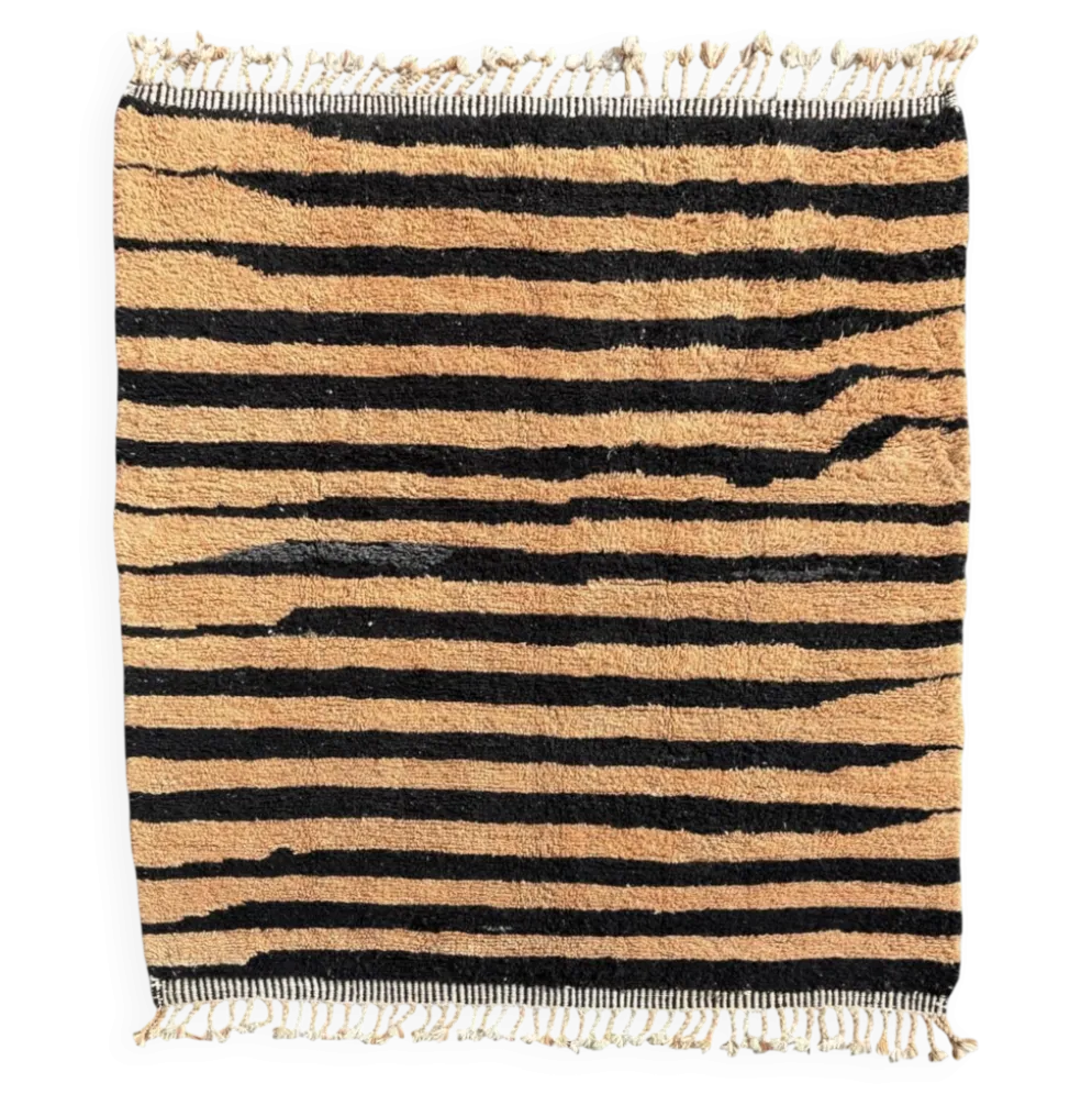 Tapis marocain Beni Ouarain moderne – motif rayures noires – 215 x 250 cm