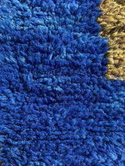 Tapis marocain Mrirt bleu et vert sur mesure en laine, Aftas