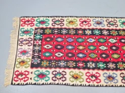 Tapis mural boho vintage Kelim, années 1950