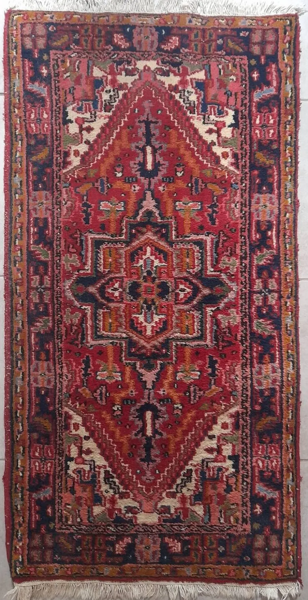 Tapis noué main persan 140 x 72 cm