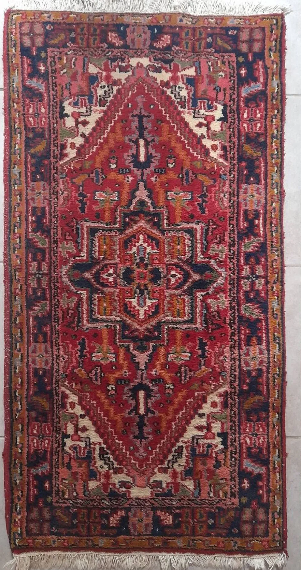Tapis noué main persan 140 x 72 cm