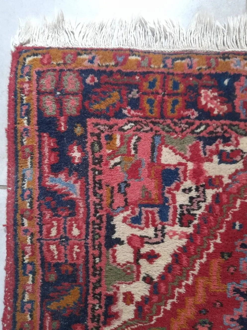 Tapis noué main persan 140 x 72 cm