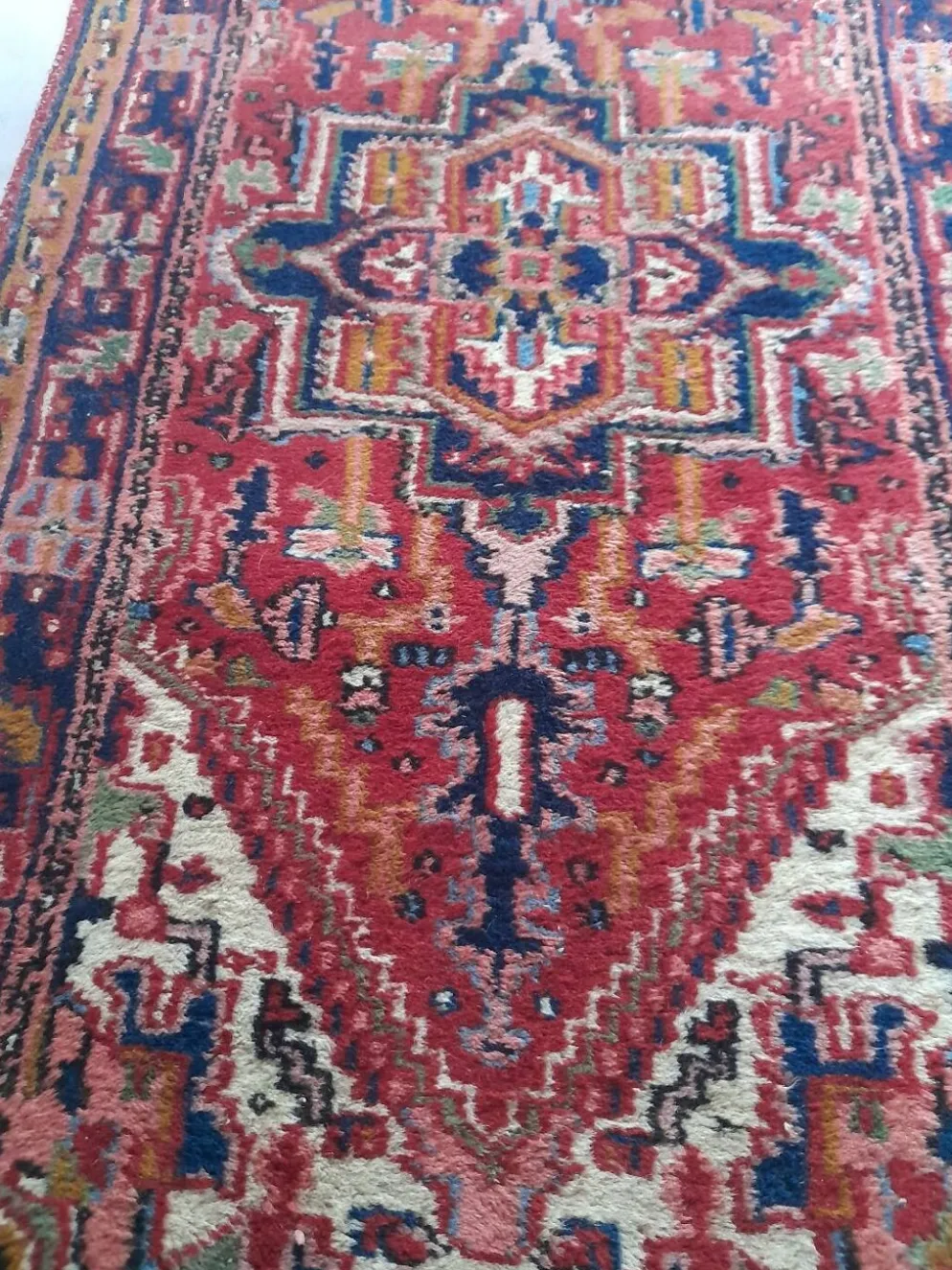 Tapis noué main persan 140 x 72 cm