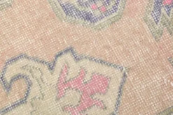 Tapis oriental vintage turc crème et rose, 121 x 208 cm