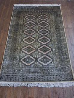 Tapis Pakistanais Boukhara fait main