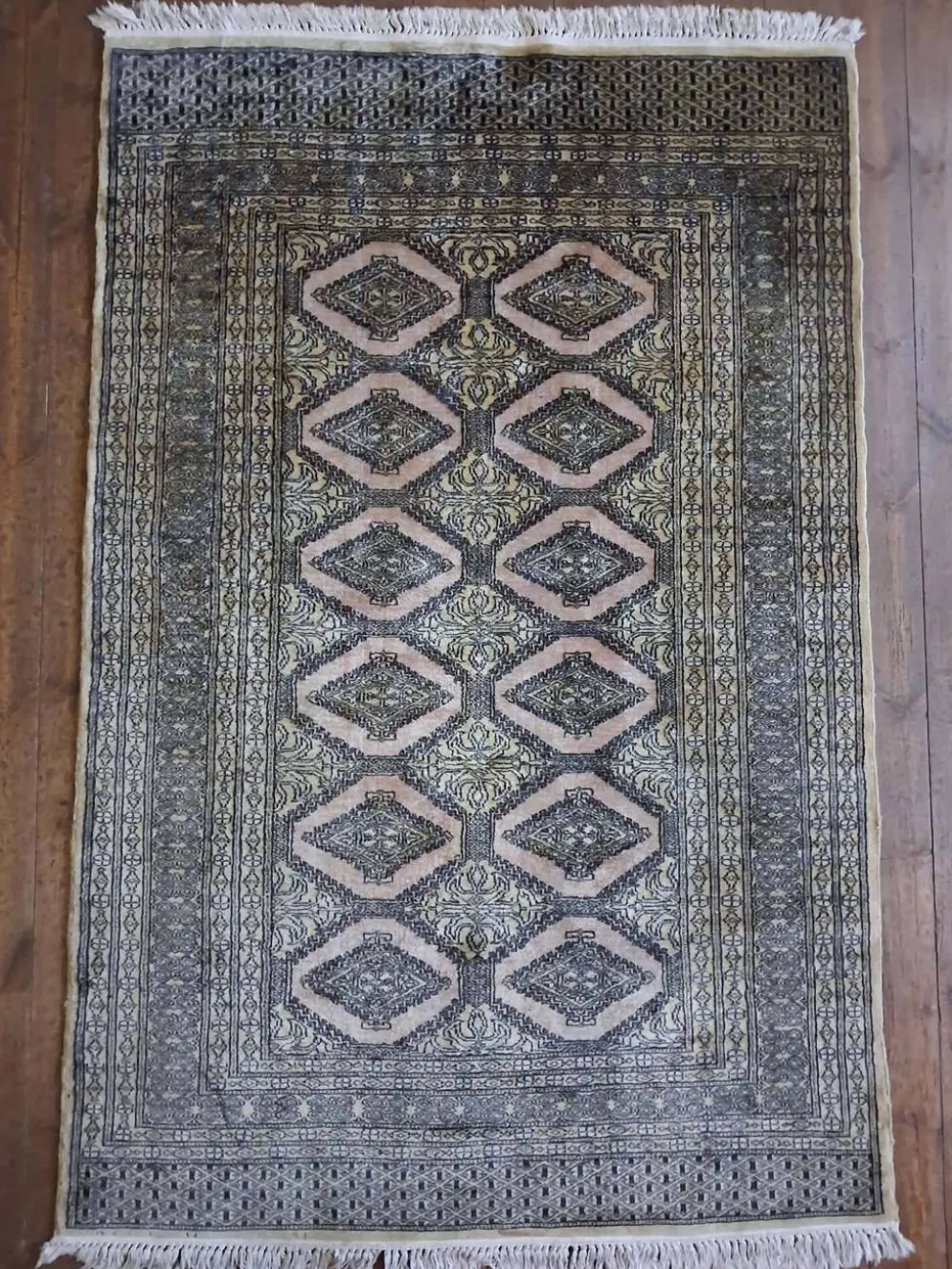 Tapis Pakistanais Boukhara fait main