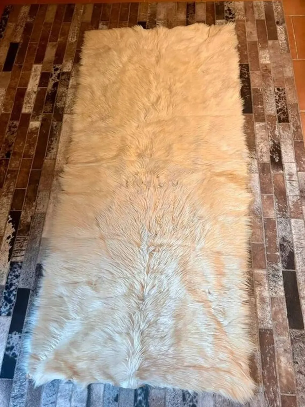 Tapis peau de bête
