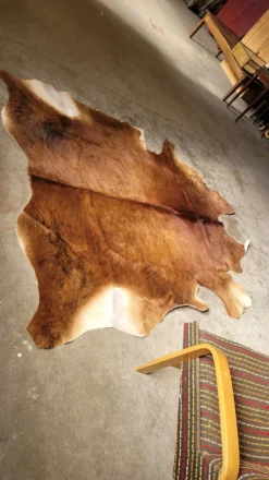 Tapis peau de vache vintage 1970 2m20x1m90