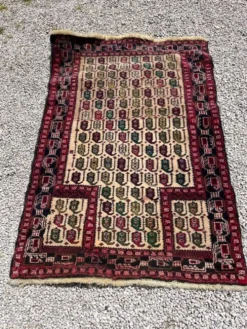 Tapis persan ancien