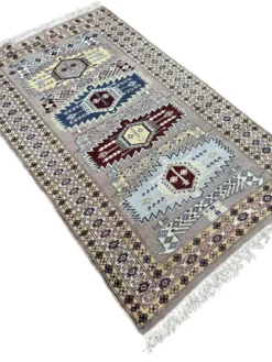 Tapis persan fait main 160cm x 90cm