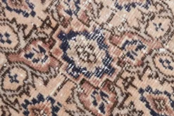 Tapis persan vintage en laine beige et bleu 4x7, tissé à la main, 116x198 cm