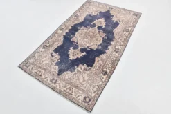 Tapis persan vintage en laine beige et bleu 4x7, tissé à la main, 116x198 cm