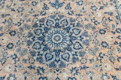 Tapis persan vintage tissé main, motif floral, laine beige et bleu, 301x414 cm
