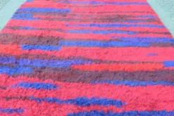 Tapis à poils longs noué à la main du milieu du siècle par Walter Mack, labelle - années 1960