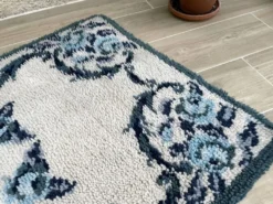 Tapis pure laine bleu 125x78cm